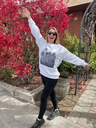 Tropical Beach Photo Sweatshirt: Unisex Minimalist Crewneck